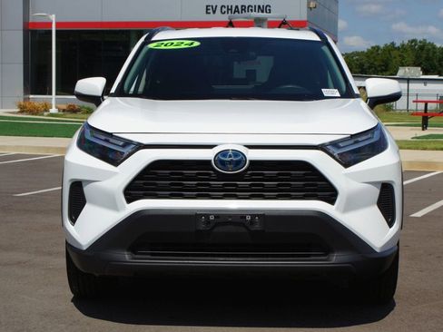 Used 2024 Toyota RAV4 XLE image 24