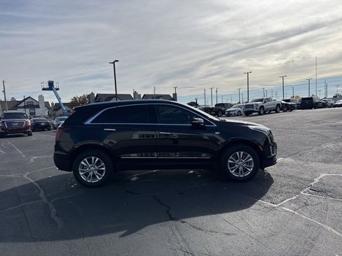 Used 2025 Cadillac XT5 Luxury image 2