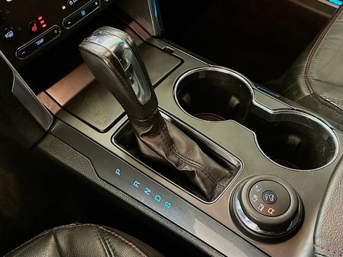 Used 2017 Ford Explorer Sport image 25