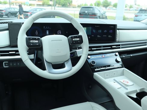 New 2026 Hyundai Santa Fe SEL FWD image 2