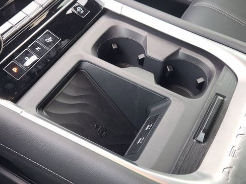 Certified 2025 Nissan Armada SL w/ Captain's Chari Seat Package image 18