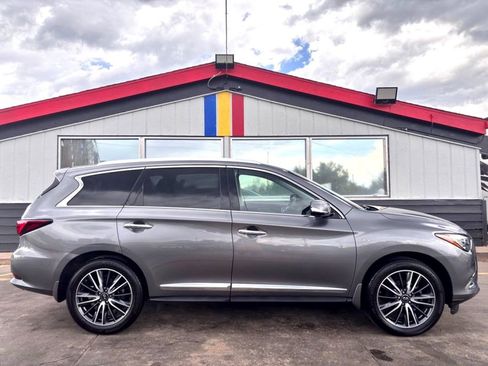 Used 2018 INFINITI QX60 AWD w/ Premium Plus Package image 2