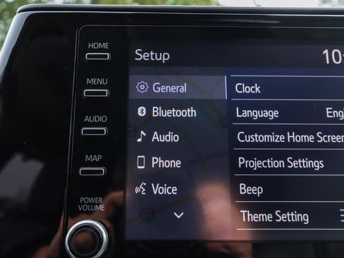 Used 2020 Toyota Highlander XLE image 31