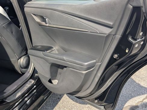 Used 2025 Toyota Camry SE image 15