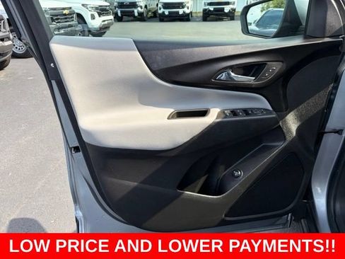 Used 2024 Chevrolet Equinox LT FWD image 12