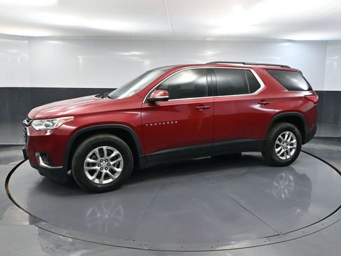 Used 2021 Chevrolet Traverse LT FWD image 9