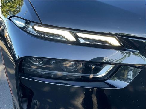 Used 2023 BMW X7 xDrive40i w/ Premium Package image 29