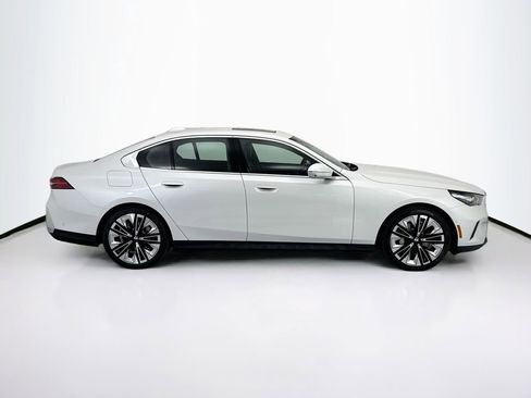 New 2026 BMW 530i w/ Premium Package RWD image 4