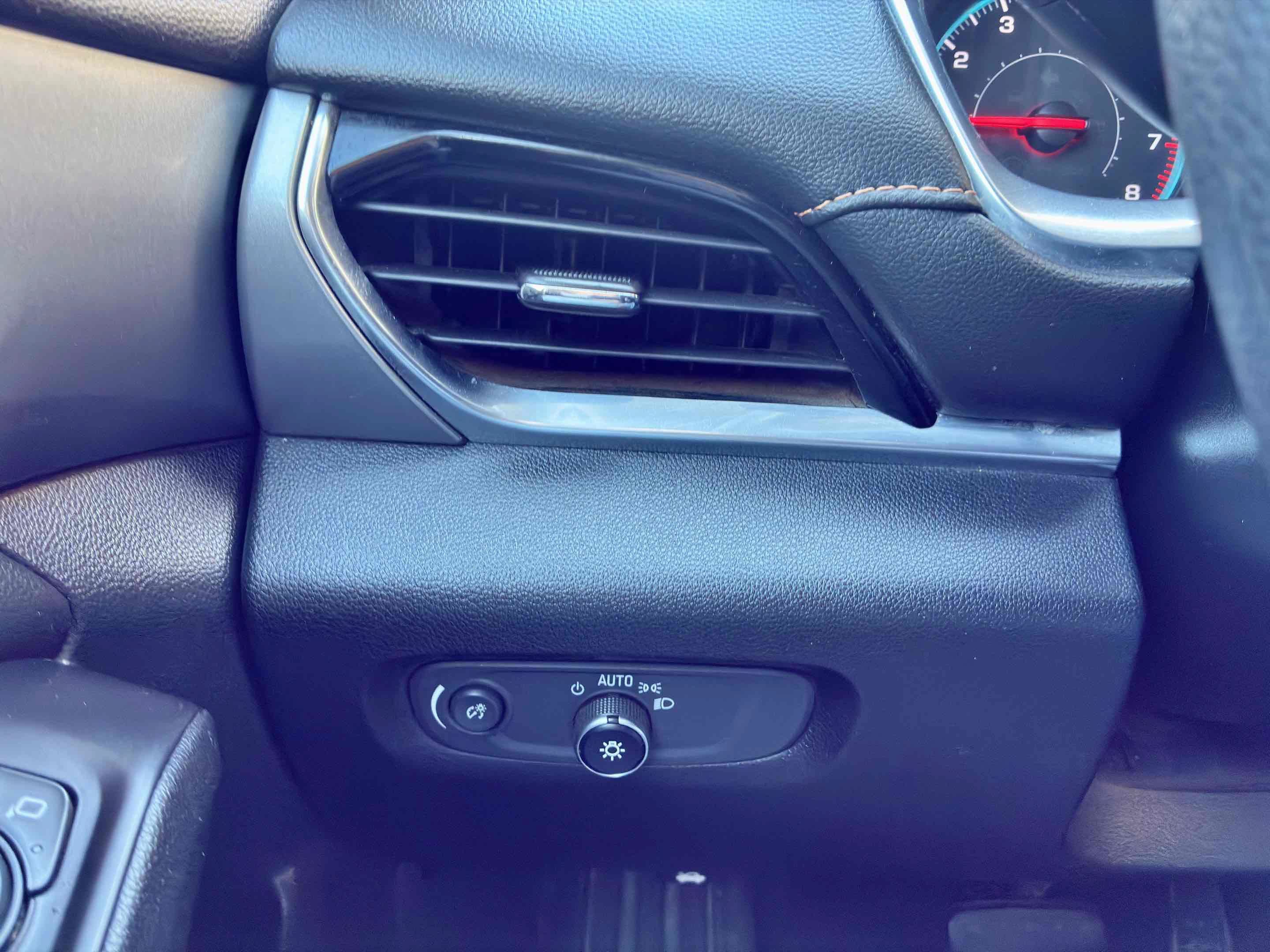 Used 2019 Chevrolet Traverse LS FWD image 29