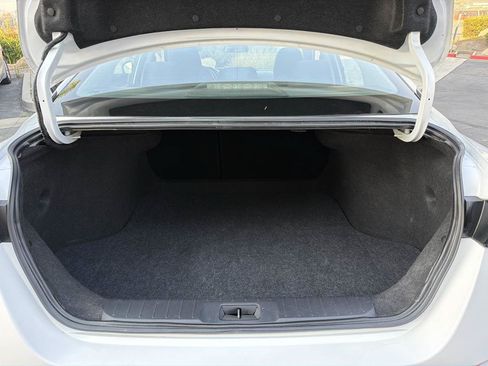Used 2024 Nissan Sentra S FWD image 31