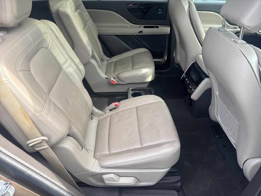Used 2022 Lincoln Aviator Reserve w/ Elements Package Plus RWD image 15