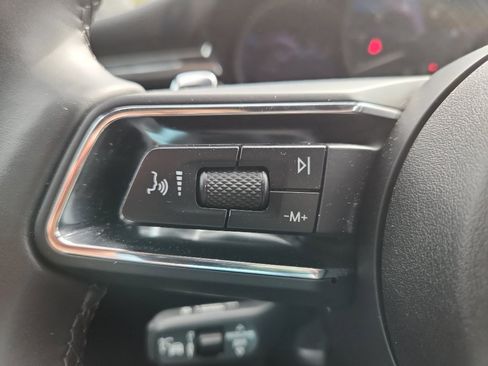 New 2025 Porsche Macan image 23