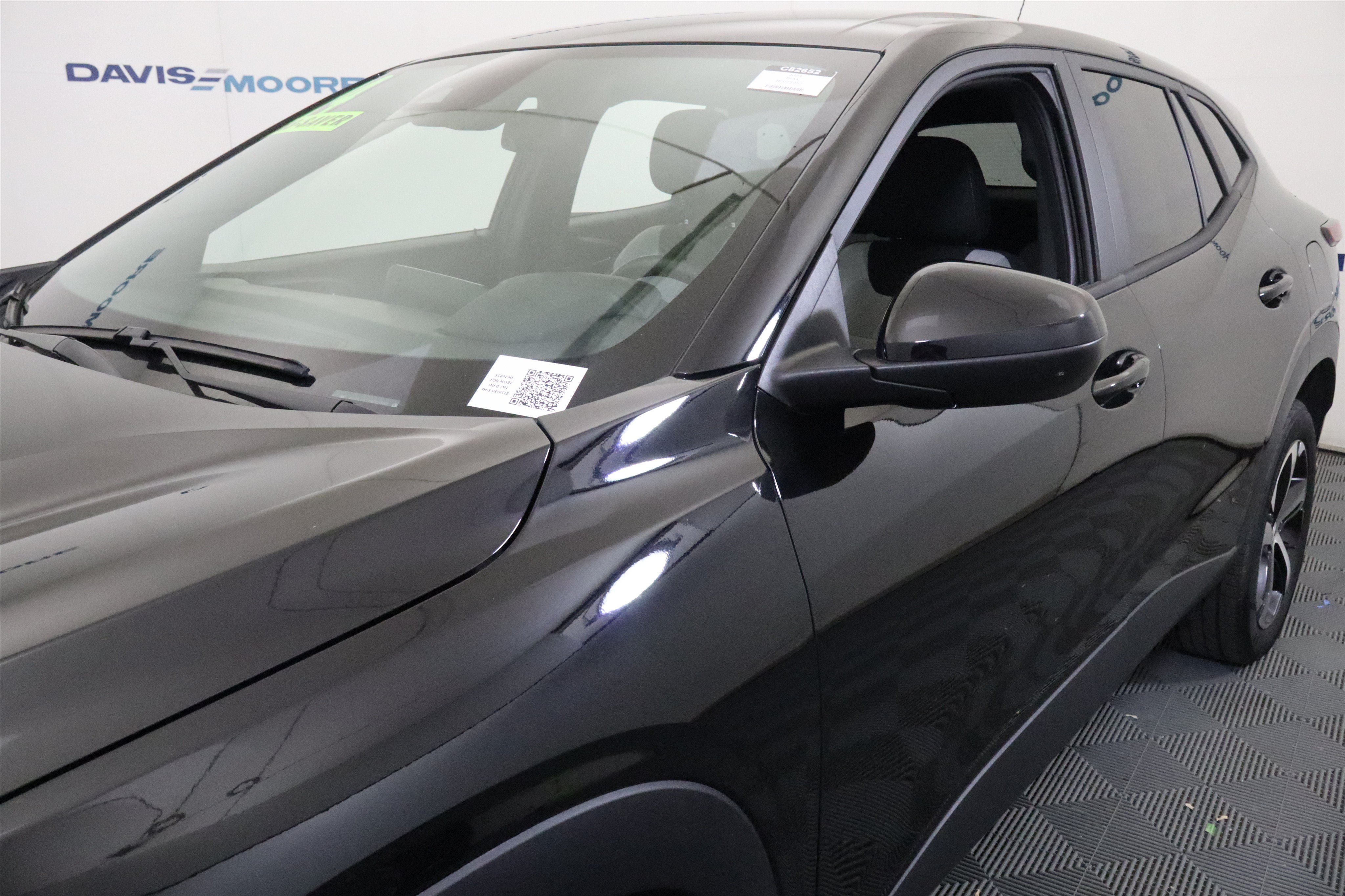 Used 2024 Chevrolet Trax RS FWD image 13