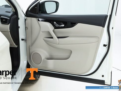 Used 2020 Nissan Rogue Sport SV w/ All-Weather Package AWD/4WD image 68