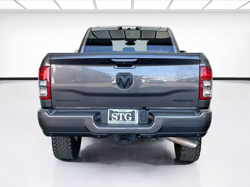 Used 2020 RAM 2500 Big Horn w/ Night Edition AWD/4WD image 5