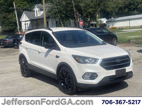 Used 2018 Ford Escape SEL w/ SEL Sport Appearance Package FWD image 1