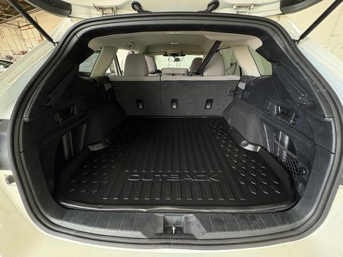 Used 2024 Subaru Outback Premium AWD/4WD image 23