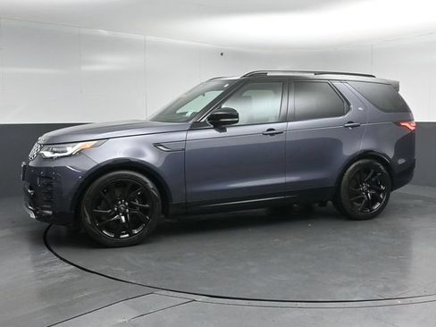 Used 2024 Land Rover Discovery Metropolitan Edition AWD/4WD image 4