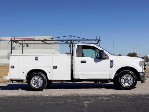 Used 2021 Ford F250 XL w/ Power Equipment Group image 8