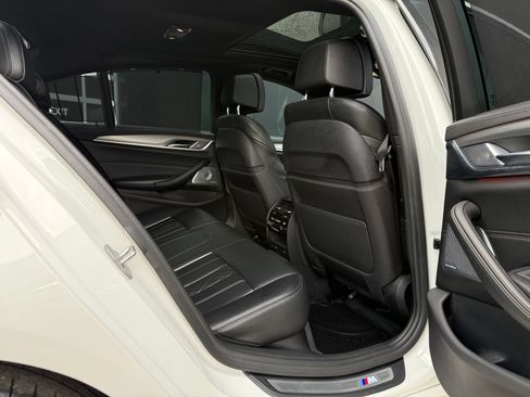 Used 2018 BMW M550i xDrive AWD/4WD image 29