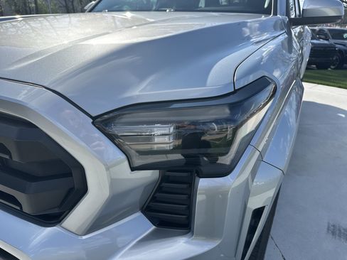 Used 2024 Toyota Tacoma SR5 w/ SR5 Upgrade Package image 19