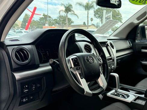 Used 2018 Toyota Tundra SR5 image 13