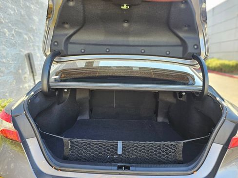 Used 2020 Toyota Camry SE w/ Carpet Mat Package FWD image 7
