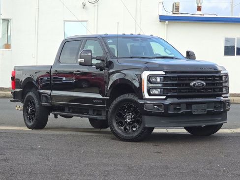 Used 2023 Ford F250 Lariat w/ Lariat Ultimate Package AWD/4WD image 1