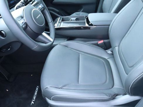 New 2026 Hyundai Tucson Limited image 17