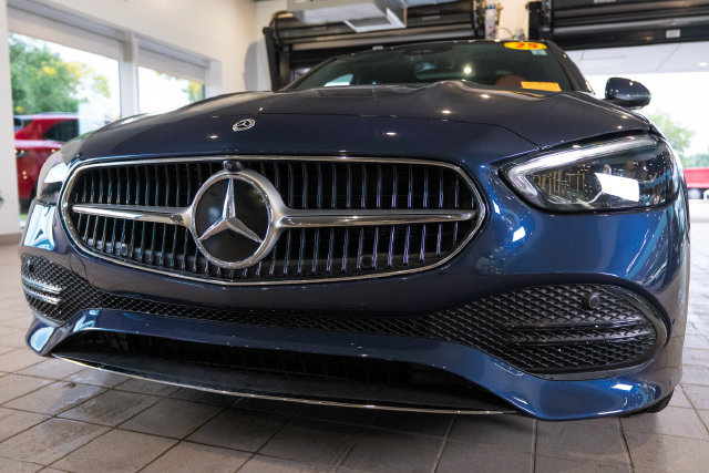 Certified 2025 Mercedes-Benz C 300 4MATIC Sedan image 10