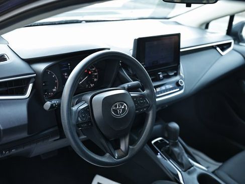 Used 2023 Toyota Corolla LE image 18