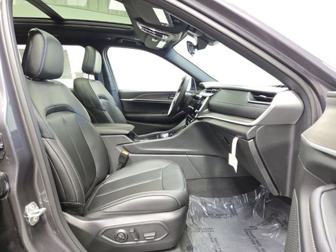 New 2026 Jeep Grand Cherokee L Limited image 10