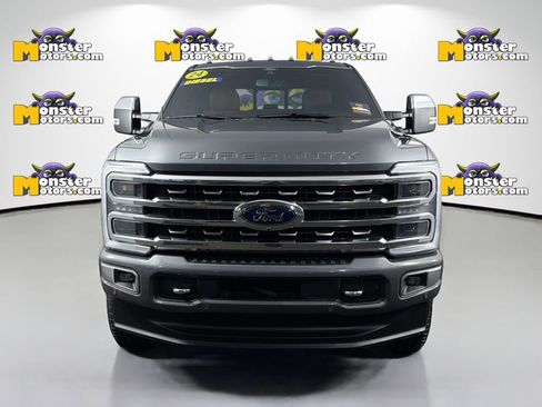 Used 2024 Ford F250 Platinum AWD/4WD image 2