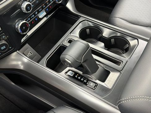 Used 2025 Ford F150 Lariat AWD/4WD image 23