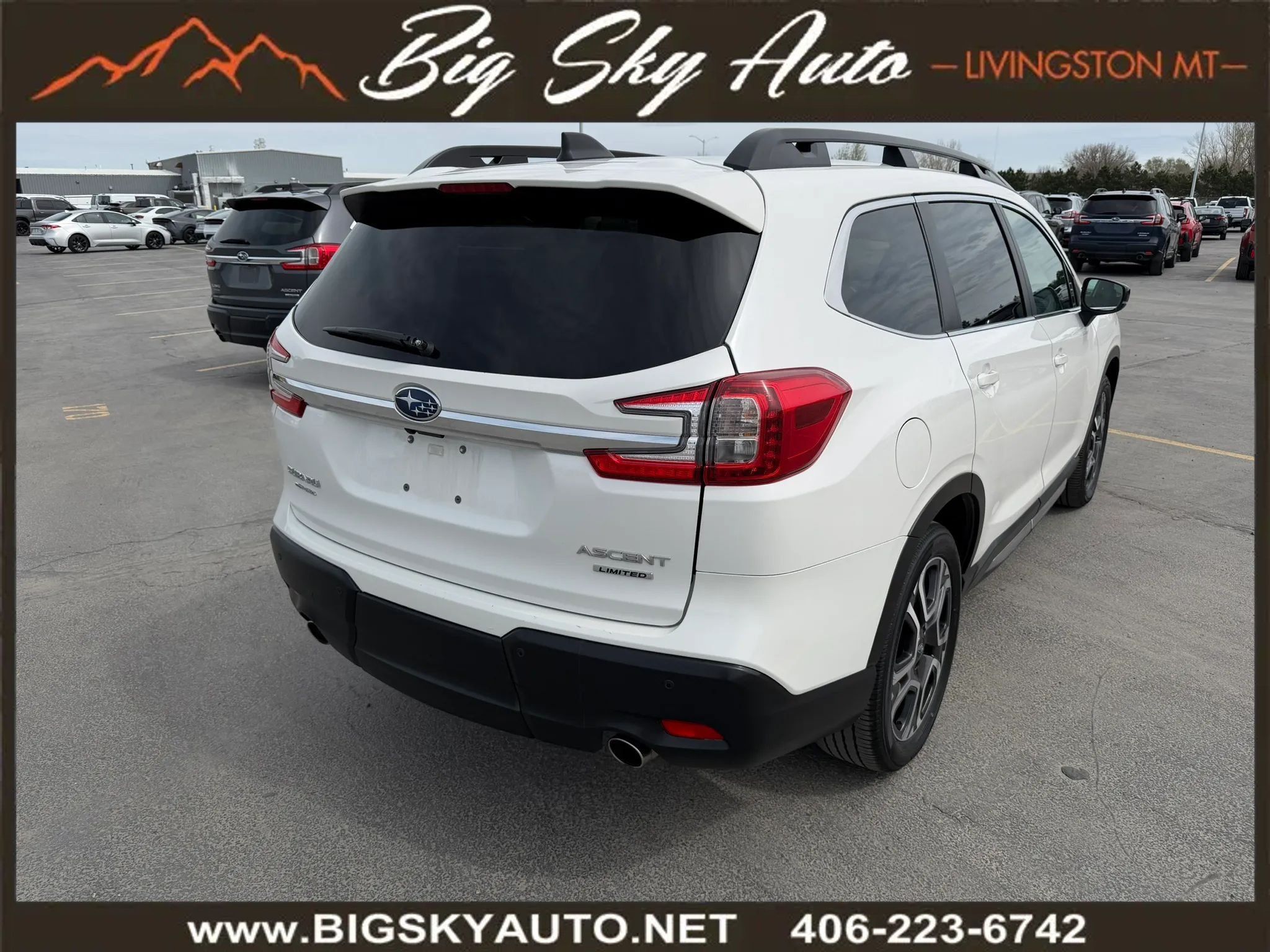 Used 2024 Subaru Ascent Limited w/ Technology Package AWD/4WD image 7