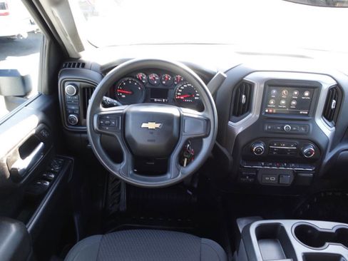 Used 2022 Chevrolet Silverado 2500 W/T image 39