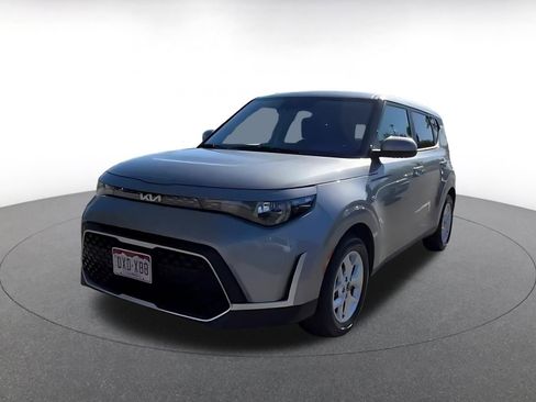 Used 2025 Kia Soul LX w/ LX Technology Package image 7
