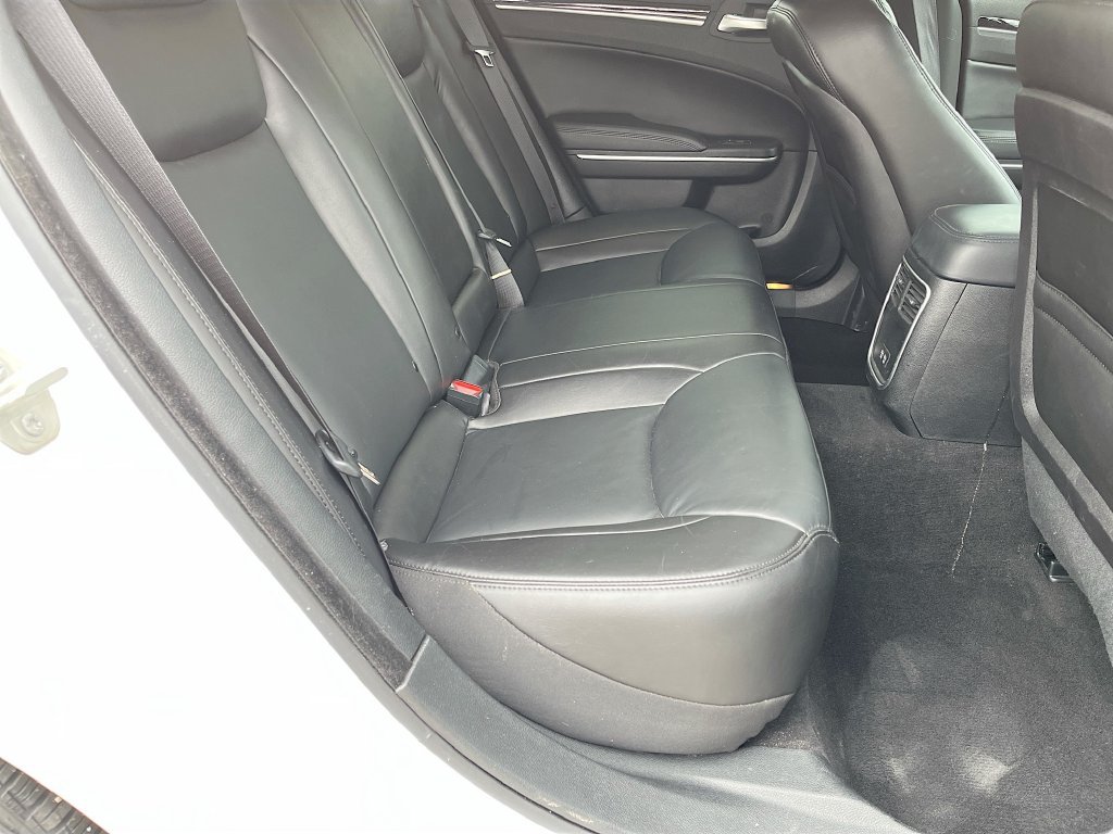 Used 2023 Chrysler 300 Touring L AWD/4WD image 26