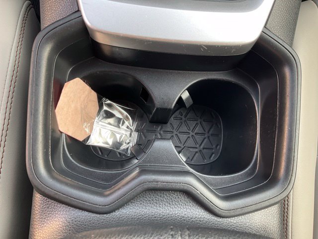 Used 2019 Toyota RAV4 XLE Premium FWD image 17