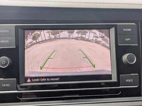 Used 2022 Volkswagen Jetta S FWD image 12