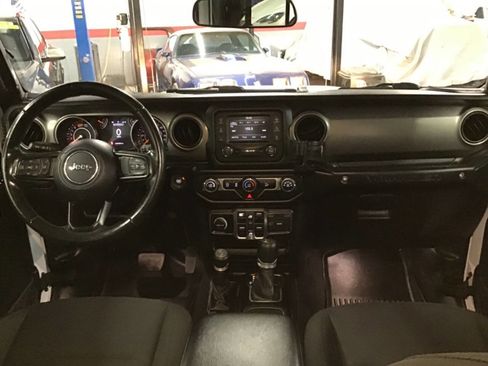 Used 2019 Jeep Wrangler Unlimited Sport S image 26