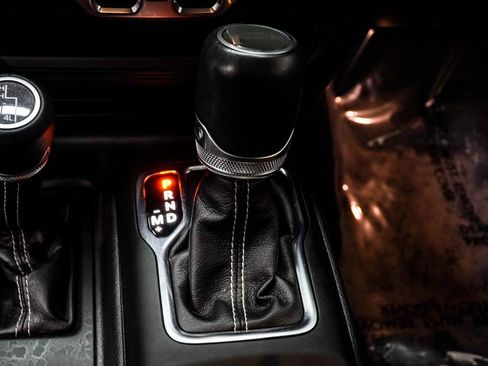 Used 2023 Jeep Gladiator Overland w/ LED Lighting Group image 19