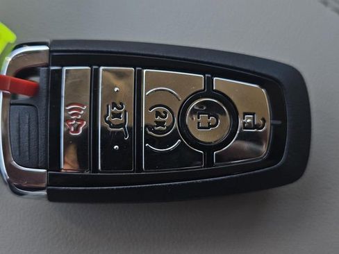 New 2026 Lincoln Corsair Premiere image 26