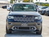 Used 2017 Jeep Grand Cherokee Overland image 2