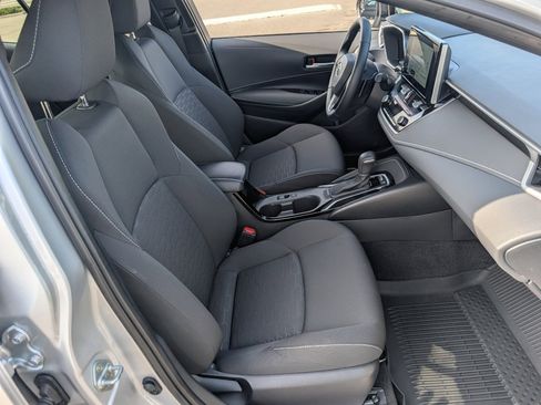 Used 2025 Toyota Corolla SE image 8