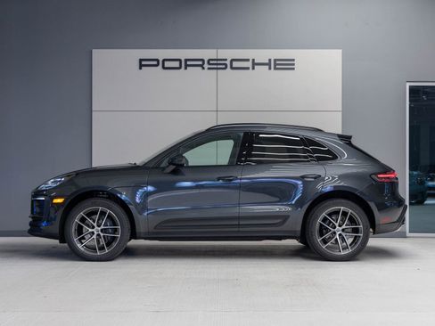 Certified 2026 Porsche Macan AWD/4WD image 2