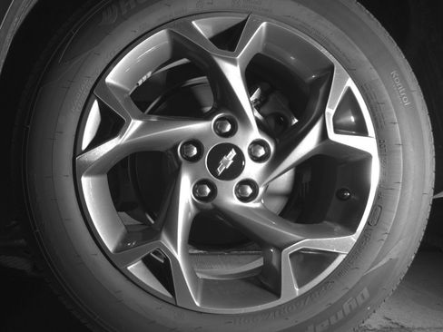 Used 2025 Chevrolet Trax LT FWD image 14