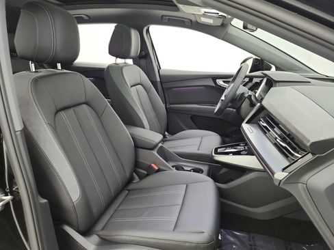New 2026 Audi Q4 e-tron Premium Plus image 7
