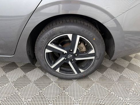 Used 2024 Nissan Sentra SV image 19