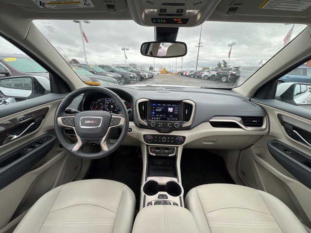 Used 2024 GMC Terrain Denali w/ Denali Premium Package AWD/4WD image 22